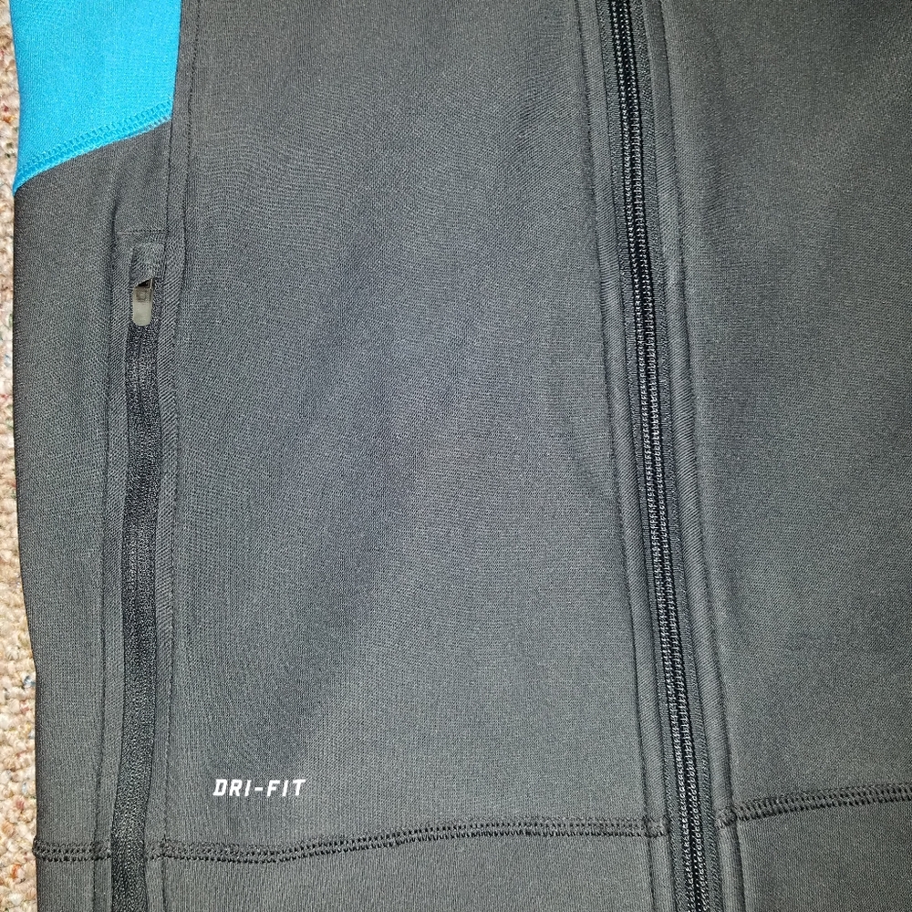 Nike Zip-up Hooded Sweatshirt - Picture 8 of 9